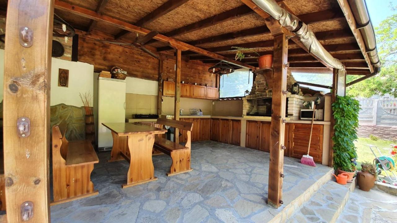 Marianas Guesthouse Obzor Eksteriør bilde