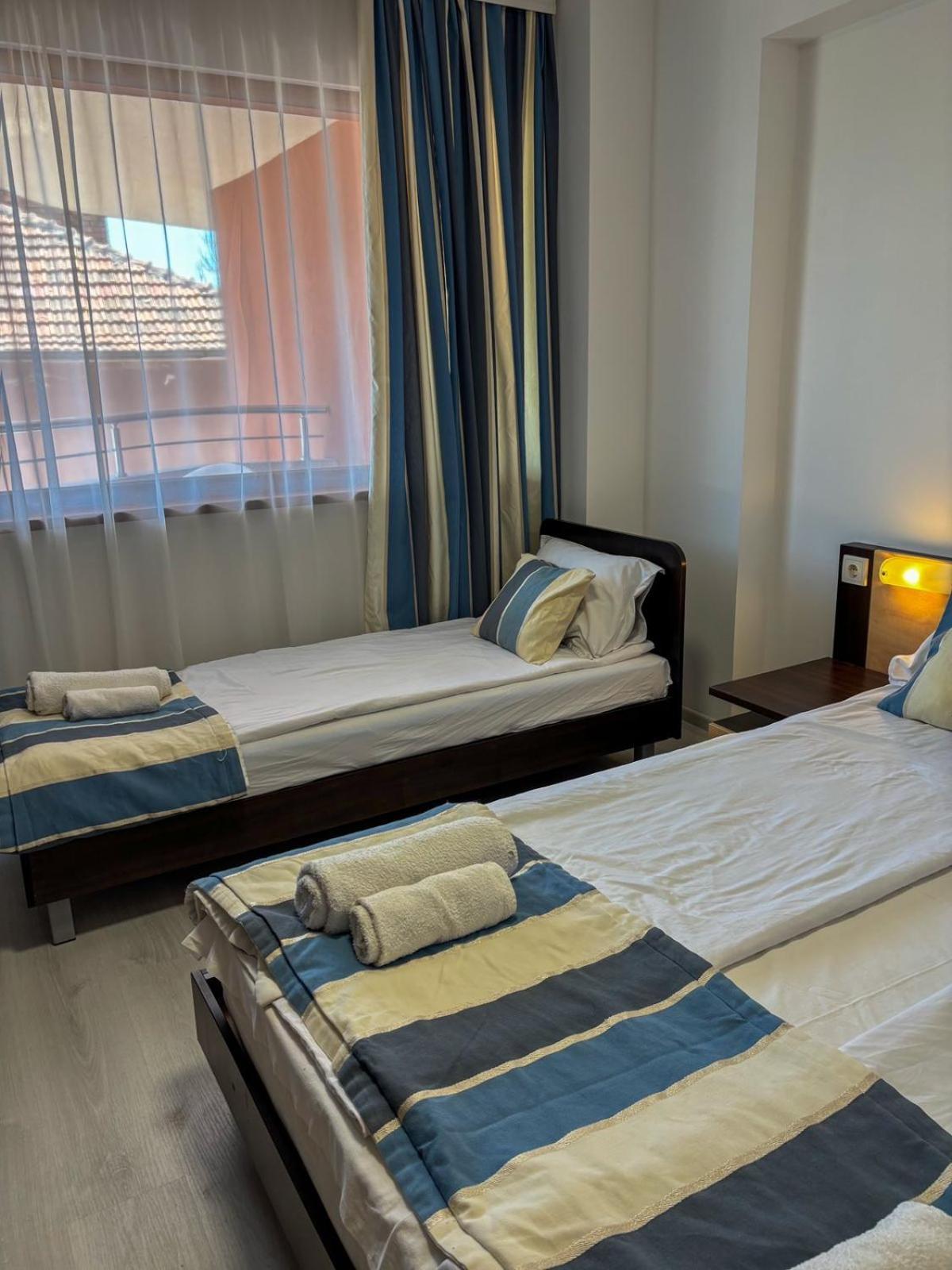 Marianas Guesthouse Obzor Eksteriør bilde