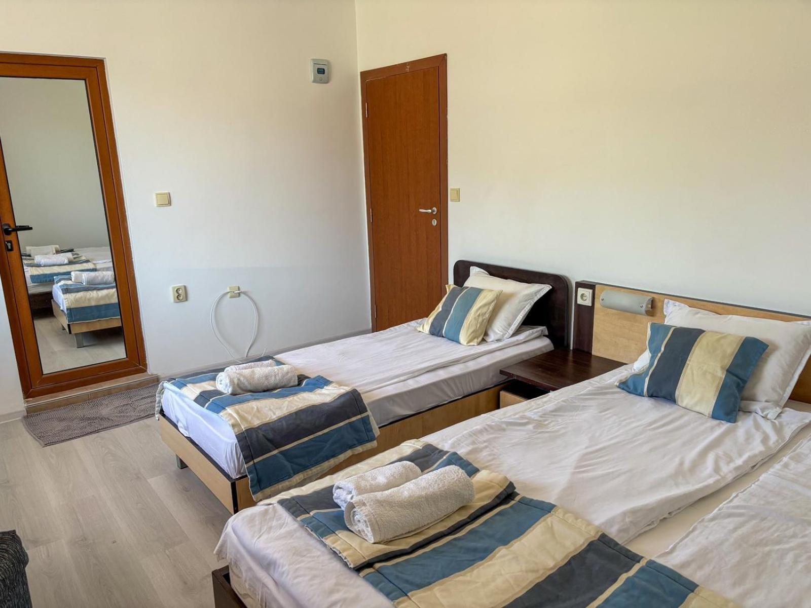 Marianas Guesthouse Obzor Eksteriør bilde