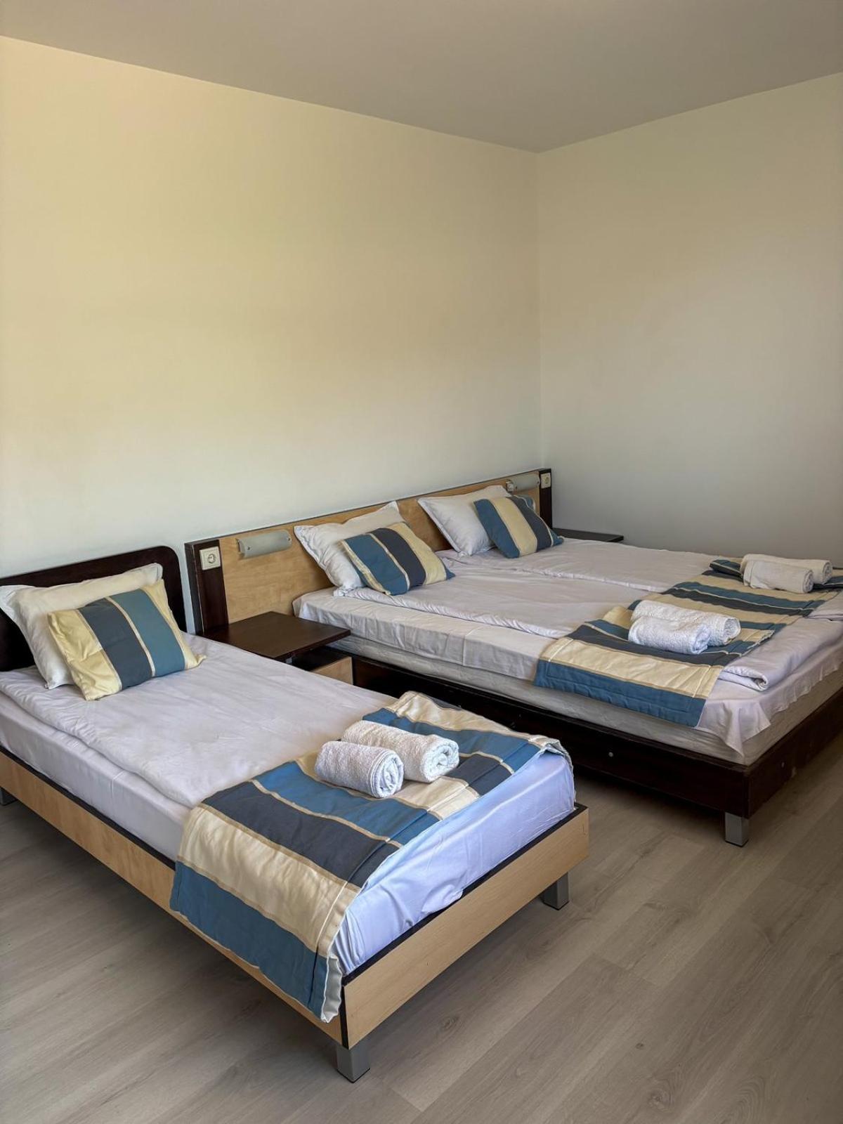 Marianas Guesthouse Obzor Eksteriør bilde