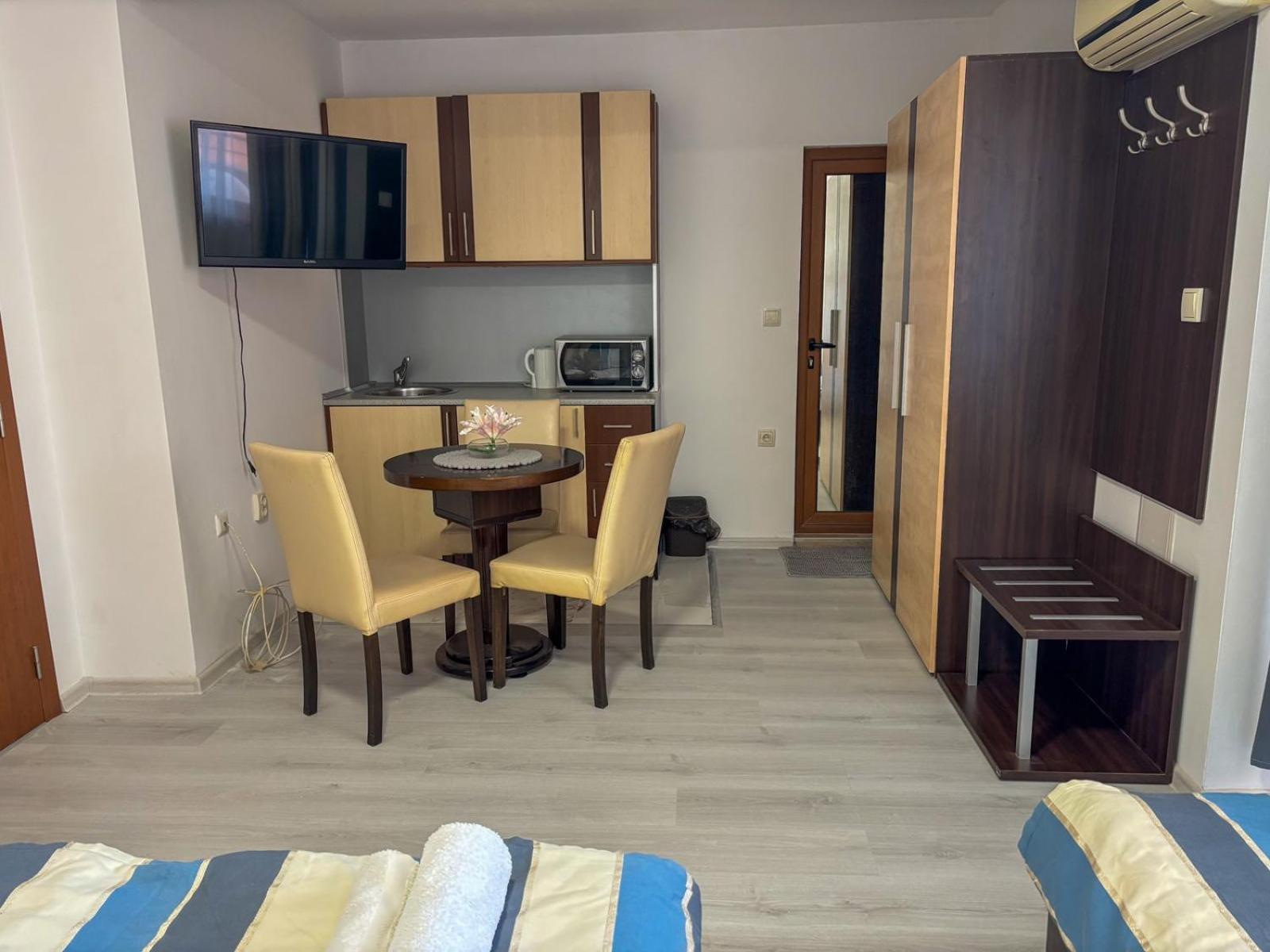 Marianas Guesthouse Obzor Eksteriør bilde